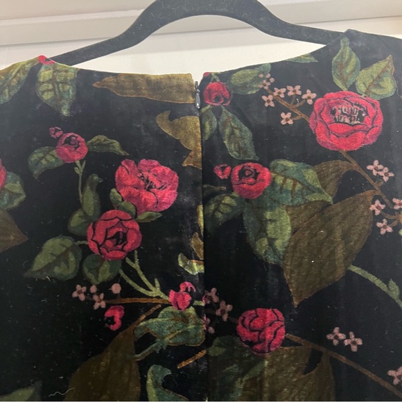 Ann Taylor Petite Velvet Floral Print Long Sleeved Mini Dress. Size 6P. NWT. - Picture 10 of 14